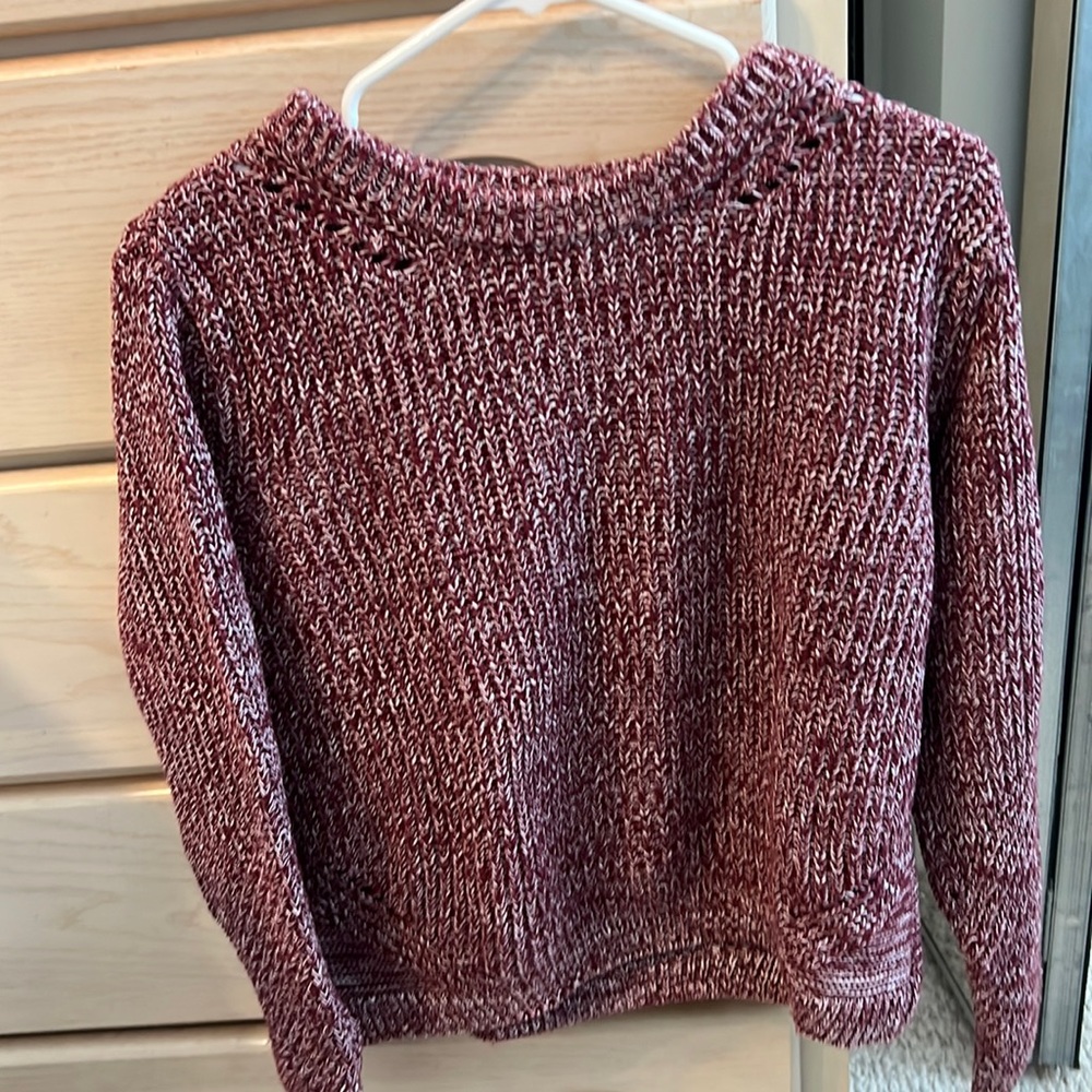 Maroon sweater